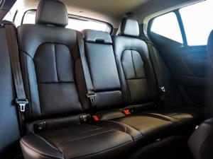 Volvo XC40 B3 Ultimate Dark - Image 6
