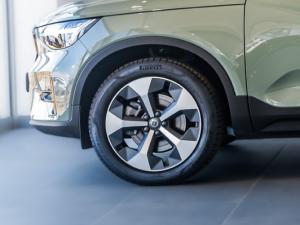 Volvo XC40 B3 Ultimate Dark - Image 7