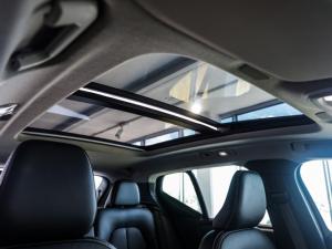 Volvo XC40 B3 Ultimate Dark - Image 9