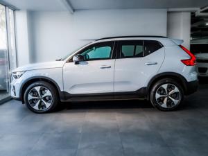 Volvo XC40 B4 Plus Dark - Image 11