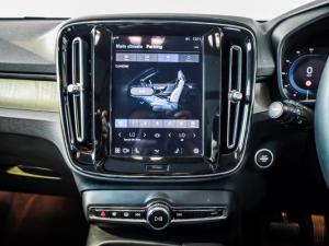 Volvo XC40 B4 Plus Dark - Image 18