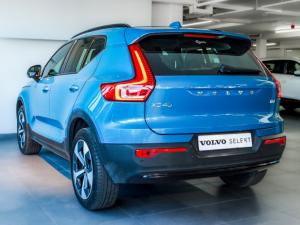 Volvo XC40 B4 Plus Dark - Image 3