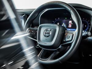 Volvo XC40 B4 Plus Dark - Image 7