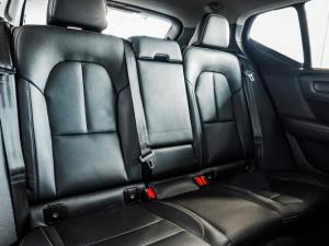 Volvo XC40 B4 Plus Dark - Image 6