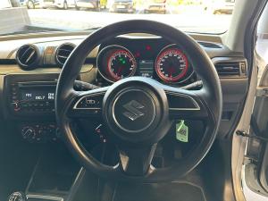 Suzuki Swift 1.2 GL manual - Image 12