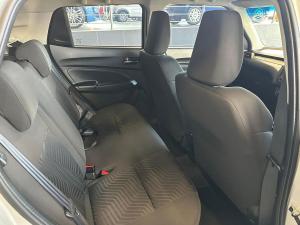 Suzuki Swift 1.2 GL manual - Image 9