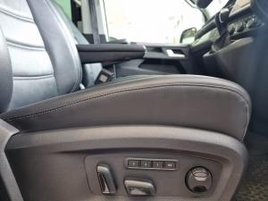 Volkswagen Caravelle 2.0BiTDI Highline 4Motion - Image 18