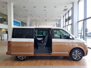 Volkswagen Caravelle 2.0BiTDI Highline 4Motion - Image 4