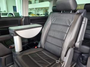 Volkswagen Caravelle 2.0BiTDI Highline 4Motion - Image 6