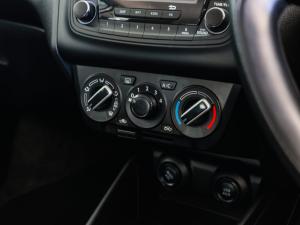 Suzuki Swift 1.2 GL auto - Image 12