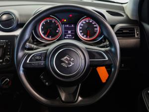 Suzuki Swift 1.2 GL auto - Image 6