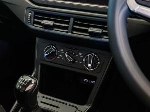 Volkswagen Polo hatch 1.0TSI - Image 11