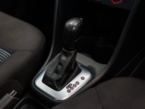 Volkswagen Polo Vivo hatch 1.6 Comfortline auto - Image 12