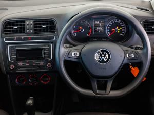 Volkswagen Polo Vivo hatch 1.6 Comfortline auto - Image 8