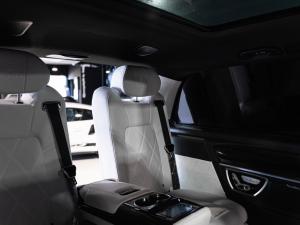 Mercedes-Benz V-Class V300d Exclusive - Image 10