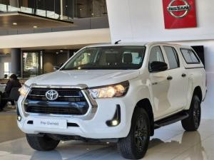 Toyota Hilux 2.4GD-6 double cab 4x4 Raider manual - Image 2