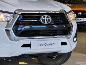 Toyota Hilux 2.4GD-6 double cab 4x4 Raider manual - Image 5