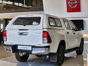 Toyota Hilux 2.4GD-6 double cab 4x4 Raider manual - Image 6