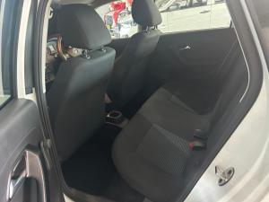 Volkswagen Polo Vivo hatch 1.4 Comfortline - Image 7