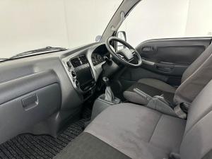 Kia K 2700 WorkhorseS/C - Image 15
