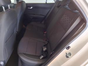 Kia Rio hatch 1.4 LX auto - Image 10