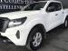 Nissan Navara 2.5DDTi double cab SE Plus auto - Thumbnail 3