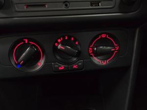 Volkswagen Polo Vivo hatch 1.4 Trendline - Image 6