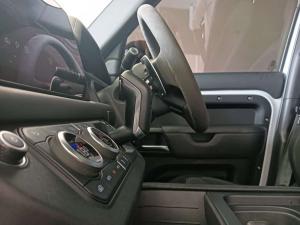 Land Rover Defender 110 V8 - Image 34