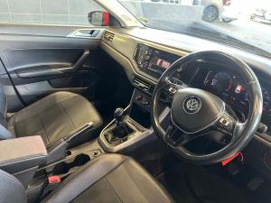 Volkswagen Polo hatch 1.0TSI Comfortline - Image 10