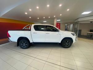 Toyota Hilux 2.8GD-6 double cab Raider auto - Image 3