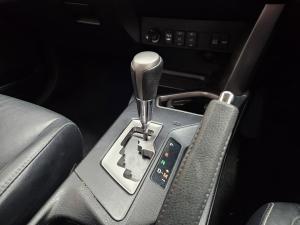 Toyota RAV4 2.2D-4D AWD VX - Image 10
