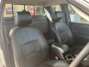 Toyota Hilux 3.0D-4D Xtra cab 4x4 Raider Legend 45 - Image 17
