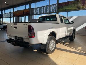 Toyota Hilux 3.0D-4D Xtra cab 4x4 Raider Legend 45 - Image 2