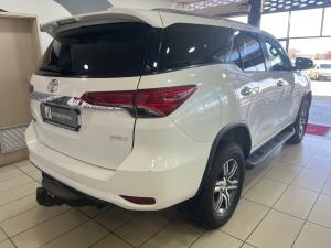 Toyota Fortuner 2.4GD-6 auto - Image 3
