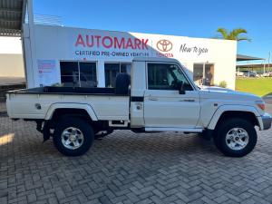 Toyota Land Cruiser 79 4.2D single cab - Image 3