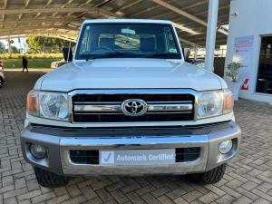Toyota Land Cruiser 79 4.2D single cab - Image 4