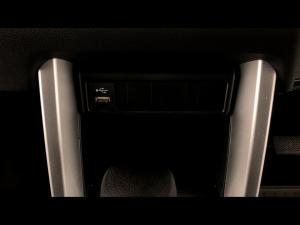 Toyota Corolla Cross 1.8 Xi - Image 31