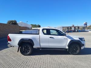 Toyota Hilux 2.8GD-6 Xtra cab Legend manual - Image 4