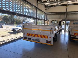 Isuzu FSR 800Chassis Cab - Image 2