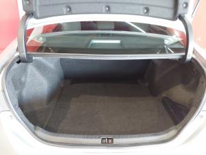 Toyota Corolla Quest 1.8 Plus manual - Image 12