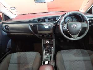 Toyota Corolla Quest 1.8 Plus manual - Image 6