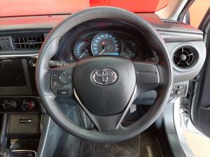 Toyota Corolla Quest 1.8 Plus manual - Image 8