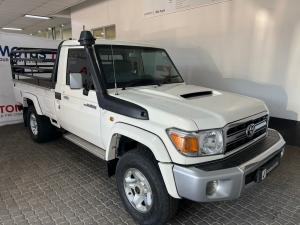Toyota Land Cruiser 79 4.5D-4D V8 single cab LX - Image 1