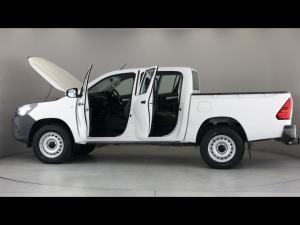 Toyota Hilux 2.4GD-6 double cab 4x4 SR - Image 12