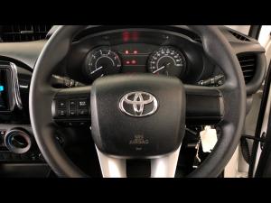 Toyota Hilux 2.4GD-6 double cab 4x4 SR - Image 26