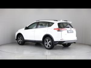 Toyota RAV4 2.0 GX auto - Image 8