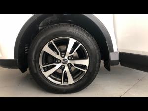 Toyota RAV4 2.0 GX auto - Image 19
