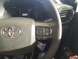 Toyota Hilux 2.8 GD-6 RB Legend RS 4X4 automaticD/C - Image 10