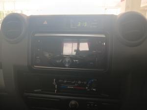 Toyota Land Cruiser 79 4.5DS/C - Image 12