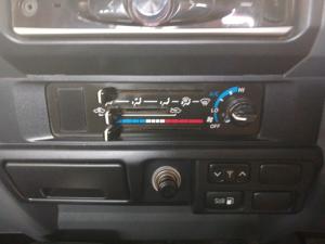 Toyota Land Cruiser 79 4.5DS/C - Image 16